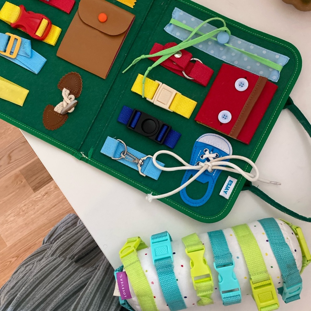 Toddler Busy Books!